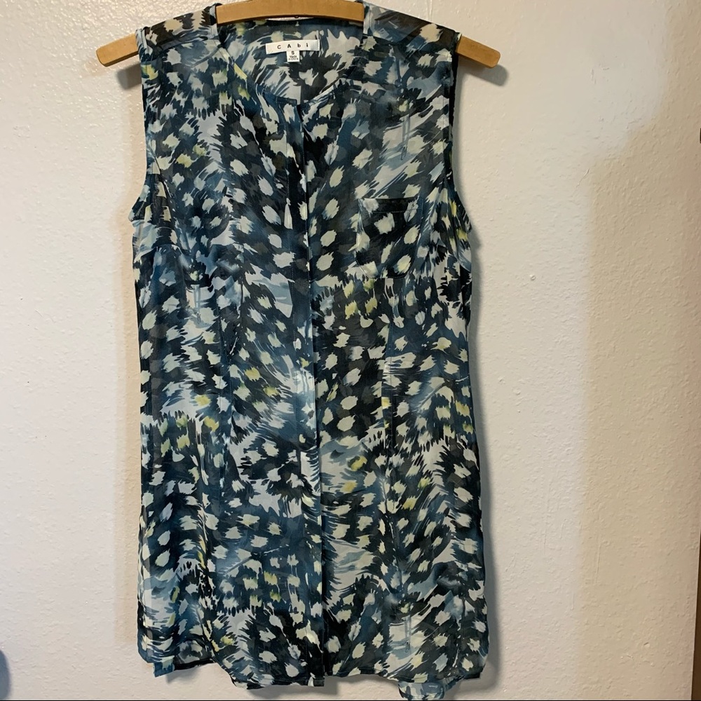 Cabi Avery tunic size small blues sheer